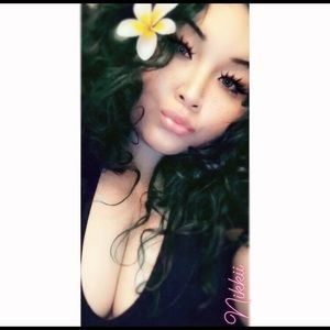 Meet your Posher, Abigail